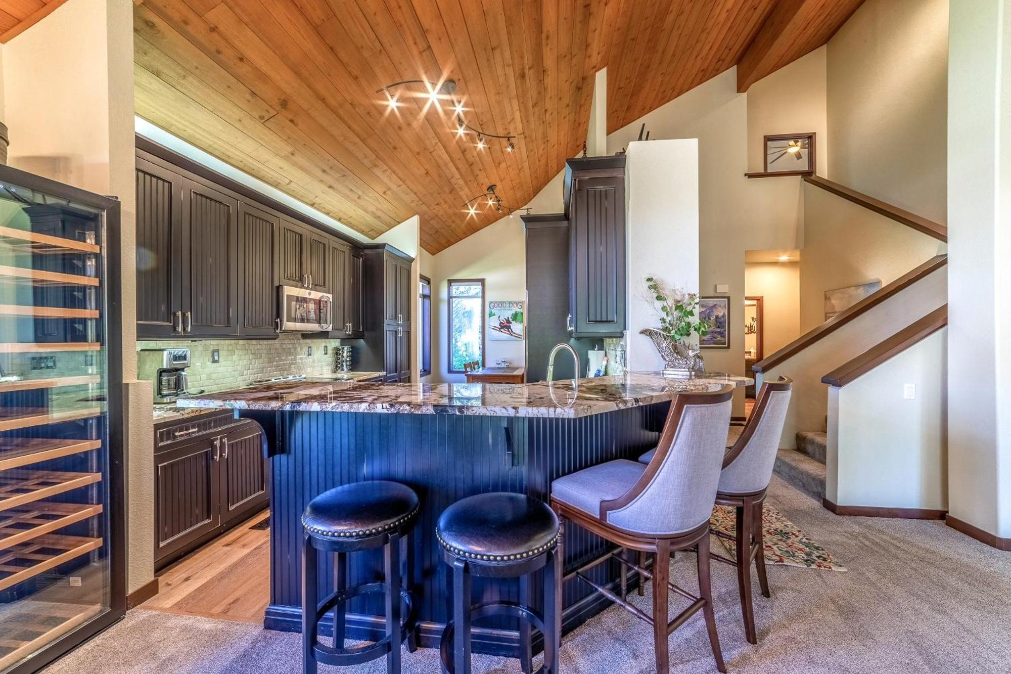 Holiday home Grand Townhome W/ Meadow Views; Private Garage *