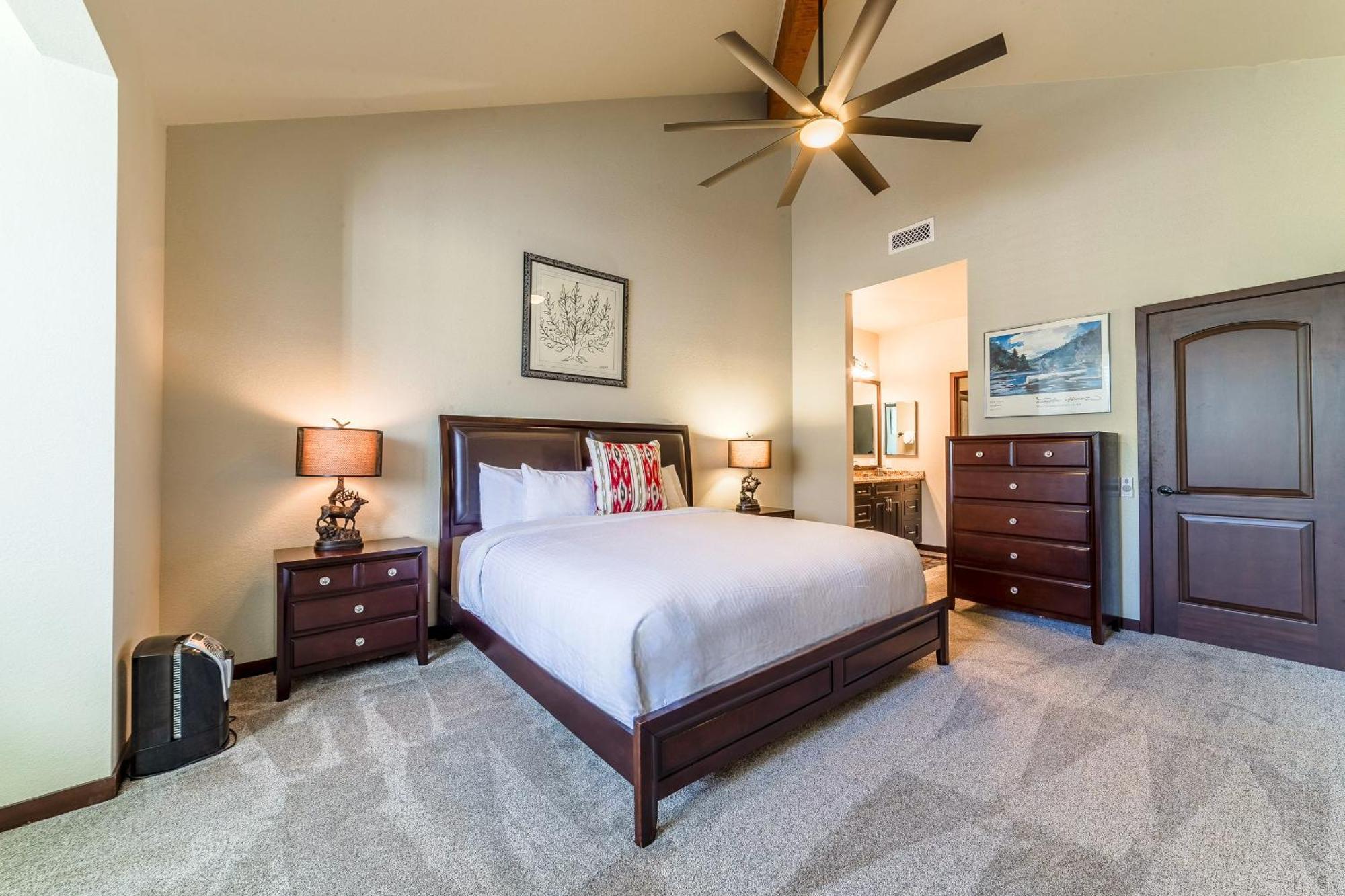 Holiday home Grand Townhome W/ Meadow Views; Private Garage *